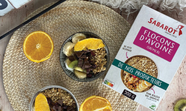 Bowl granola flocons d&rsquo;avoine – fromage blanc – fruits