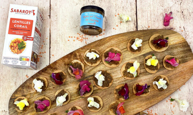 Coral lentil blinis & spread