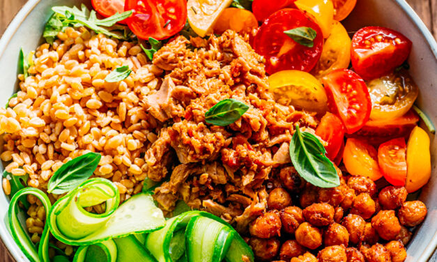 Petit Épeautre du Velay salad with marinated tuna and sun-dried tomatoes