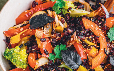 Riz noir aux légumes sautés